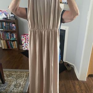 I only wore it once and need money for school clothes so I have to sell it